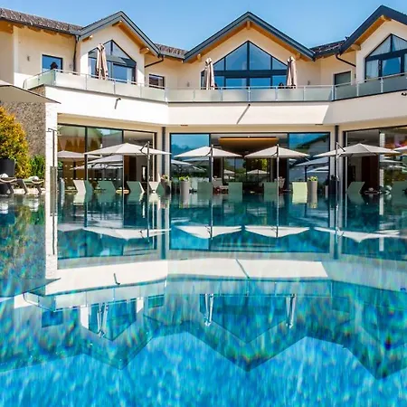 Gruenauerhof Hotel 4*