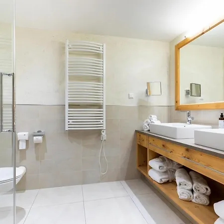 グリュナウアーホフ 4*