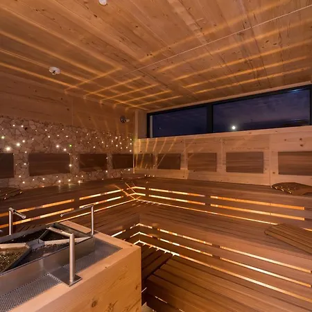 Hotel Gruenauerhof 4*