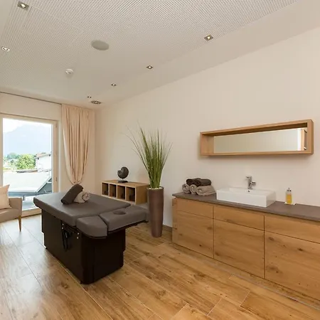 Hotel Gruenauerhof 4*